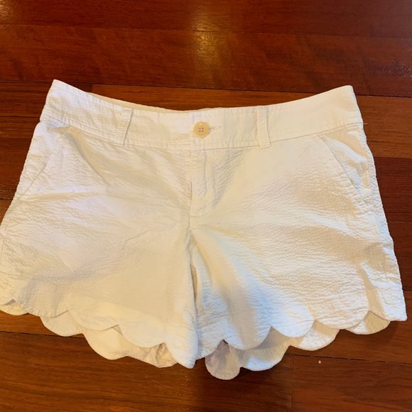 Lilly Pulitzer Pants - Lilly Pulitzer Buttercup Short Resort White Size 4